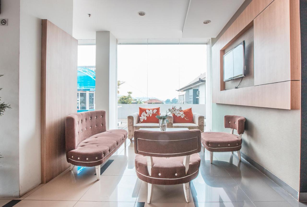 Hotel Oyo 214 Appartel Taman Melati Jatinangor Bandung