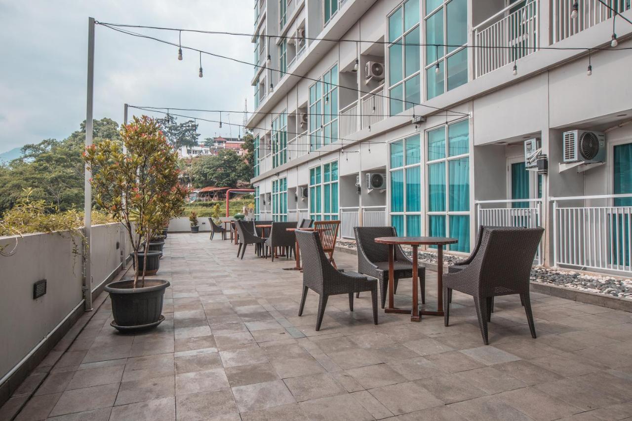 Oyo 214 Appartel Taman Melati Jatinangor Hotel 2*